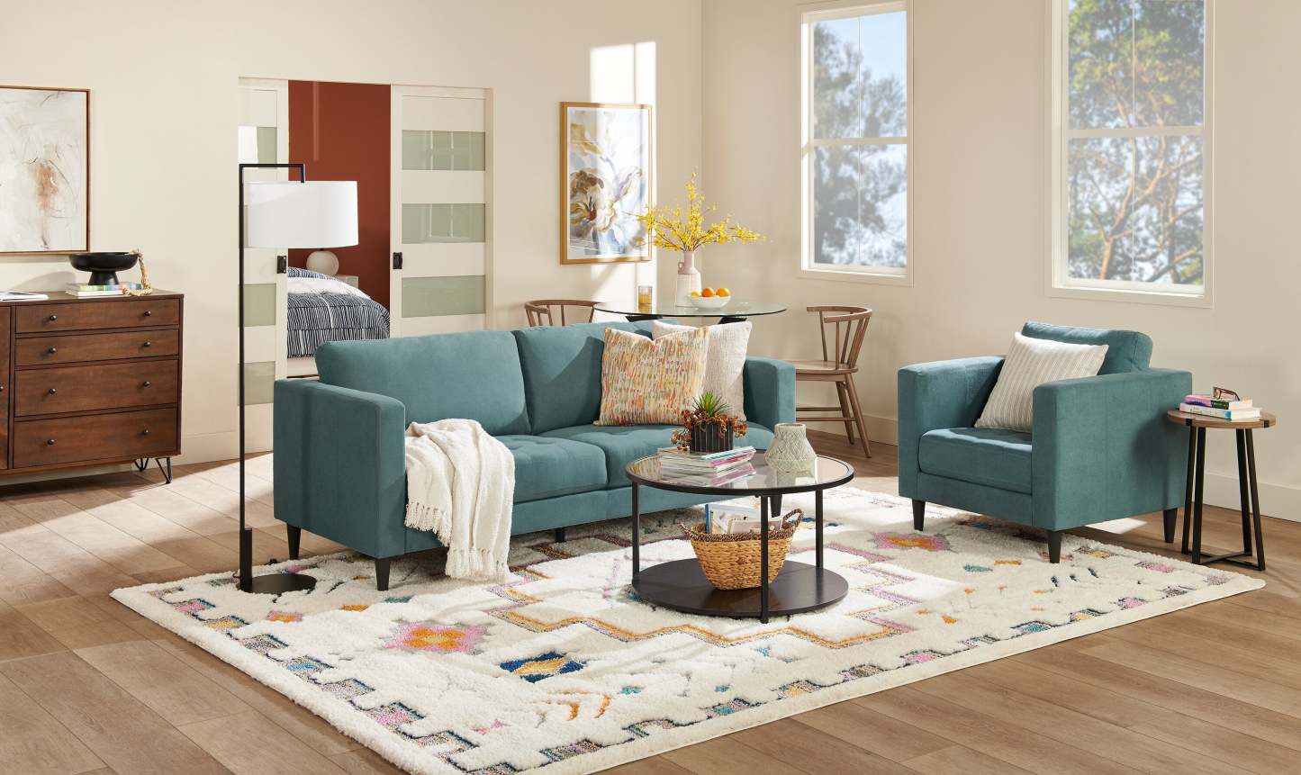 Canapé en tissu Metro 78 avec coussins d'assise capitonnés et coussins de dossier réversibles - Bleu denim | Canapé Metro de 78 po en tissu avec coussins de siège capitonnés et coussins de dossier réversibles - bleu denim