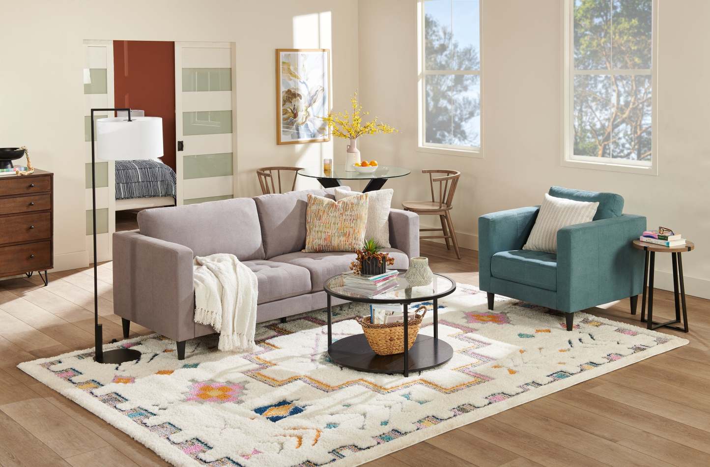 Canapé en tissu Metro 78 avec coussins de siège capitonnés et coussins de dossier réversibles - Gris | Canapé Metro de 78 po en tissu avec coussins de siège capitonnés et coussins de dossier réversibles - gris