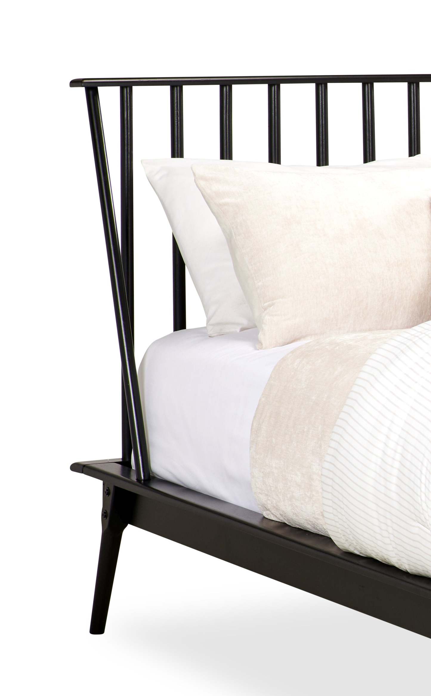 Lit plateforme Milan avec tête de lit et cadre, moderne milieu de siècle, noir - Queen Size | Lit plateforme Milan de style moderne du milieu du 20e siècle avec tête de lit et cadre de lit, noir - format grand lit