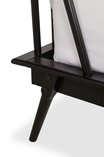 Lit plateforme Milan avec tête de lit et cadre, moderne milieu de siècle, noir - Queen Size | Lit plateforme Milan de style moderne du milieu du 20e siècle avec tête de lit et cadre de lit, noir - format grand lit