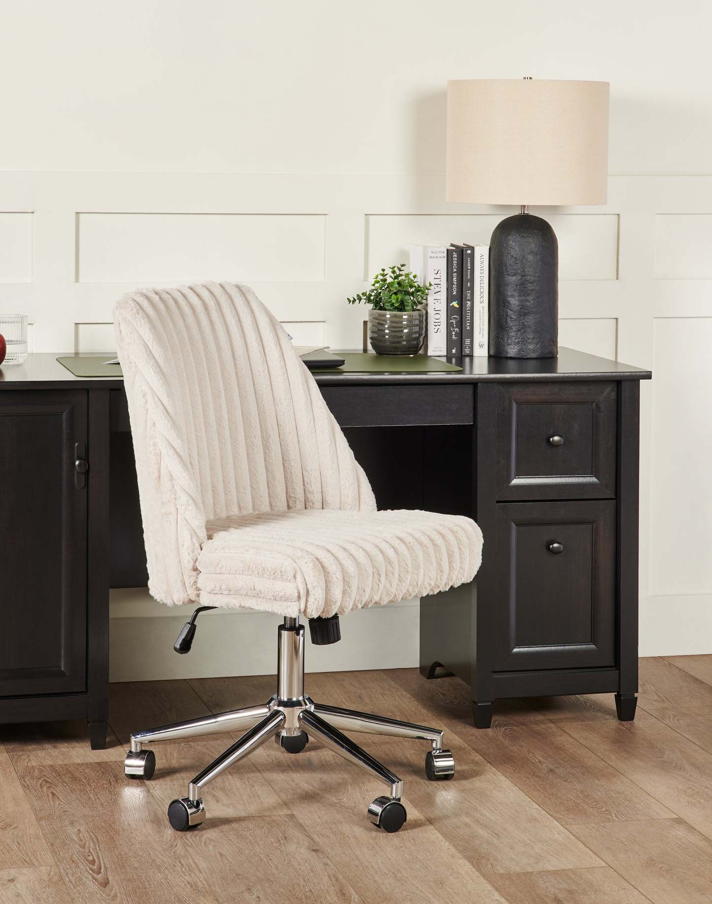 Chaise de bureau réglable Sealy® Mink 26 - Crème | Chaise de bureau réglable Mink de Sealy de 26 po - crème | MINKSCHR