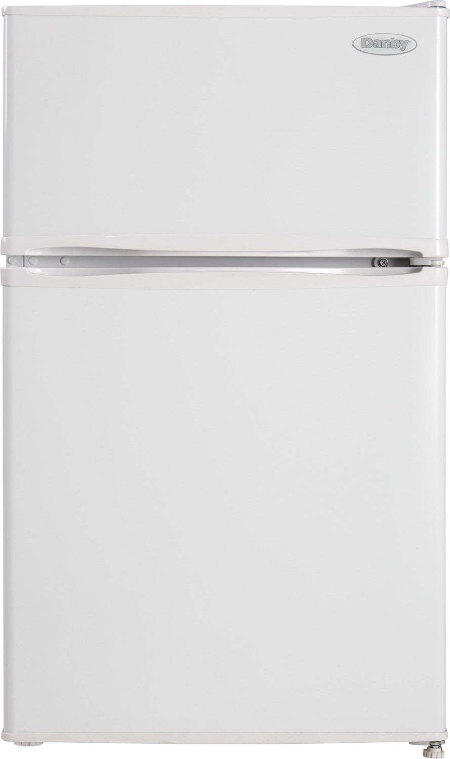 Danby 18,9 3,2 Cu. Fort. Mini-réfrigérateur à montage sur le dessus - Blanc - DCR031B1WDD | Mini réfrigérateur Danby de 3,2 pi³ et de 18,9 po à congélateur supérieur - blanc - DCR031B1WDD