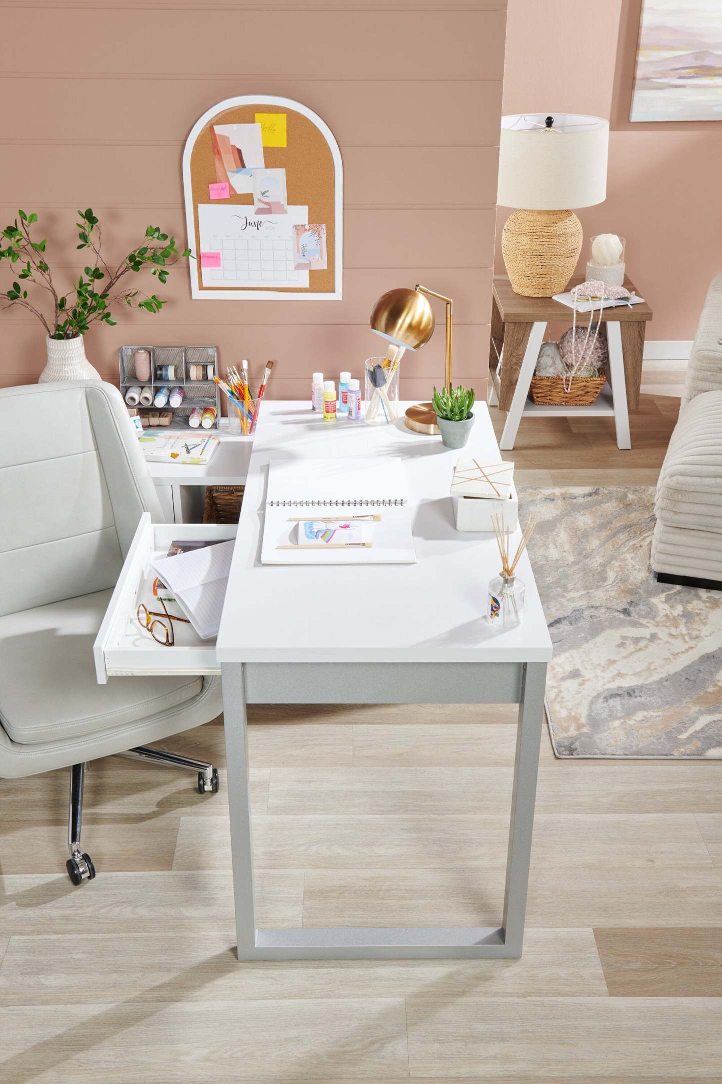 19 Gold Metal Desk/Task Lamp|Lampe de bureau/de travail en métal doré de 19 po