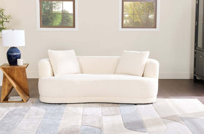 Causeuse arrondie Moon de 78 po en tissu avec coussins décoratifs - blanc amande laineux