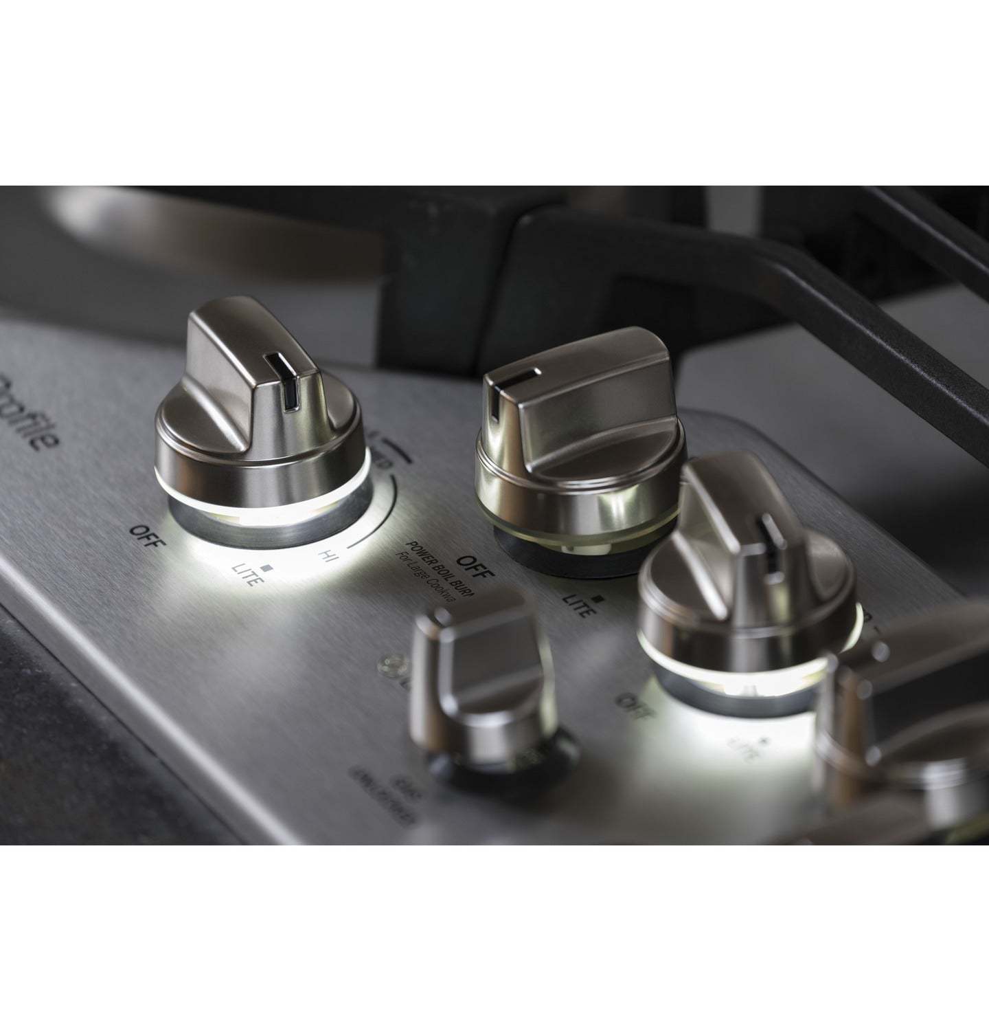 Profile 36 5-Element Gas Cooktop - Stainless - PGP9036SLSS | Surface de cuisson à gaz Profile de 36 po à 5 éléments - acier inoxydable - PGP9036SLSS