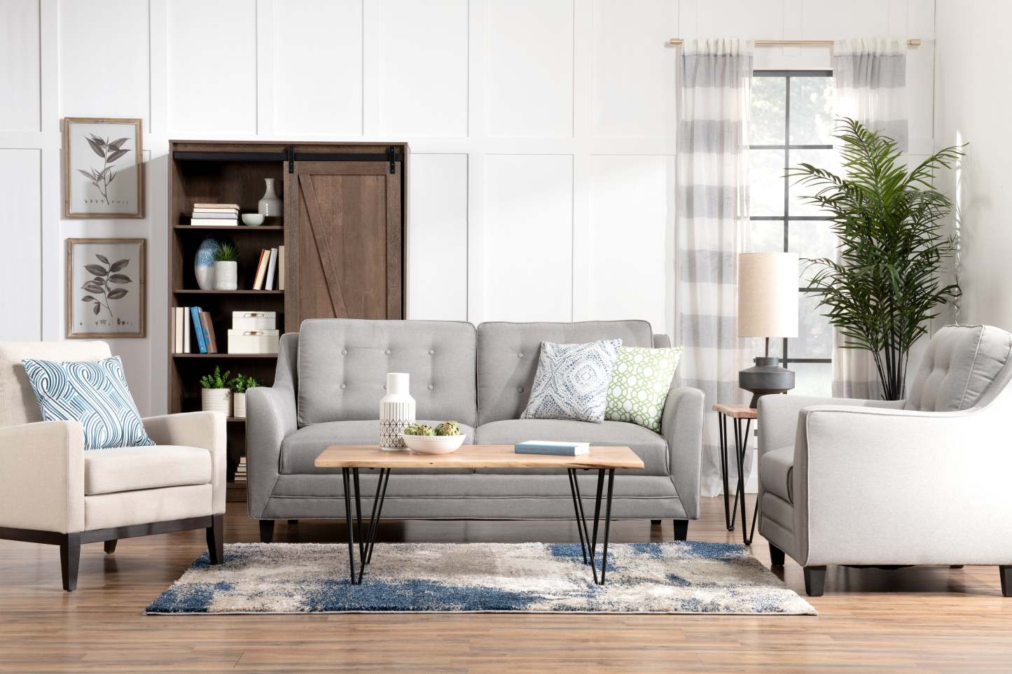 Sofa Novalee de 75,5 po en tissu d’apparence lin avec accoudoirs évasés et capitonnage à boutons - taupe