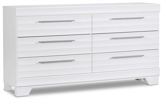 Commode à 6 tiroirs pour chambre Olivia, 61,3 L x 32,8 H, fabriquée au Canada - Blanc | Commode Olivia de 61,3 po (L) x 32,8 po (H) à 6 tiroirs pour la chambre à coucher, fabriquée au Canada - blanche
