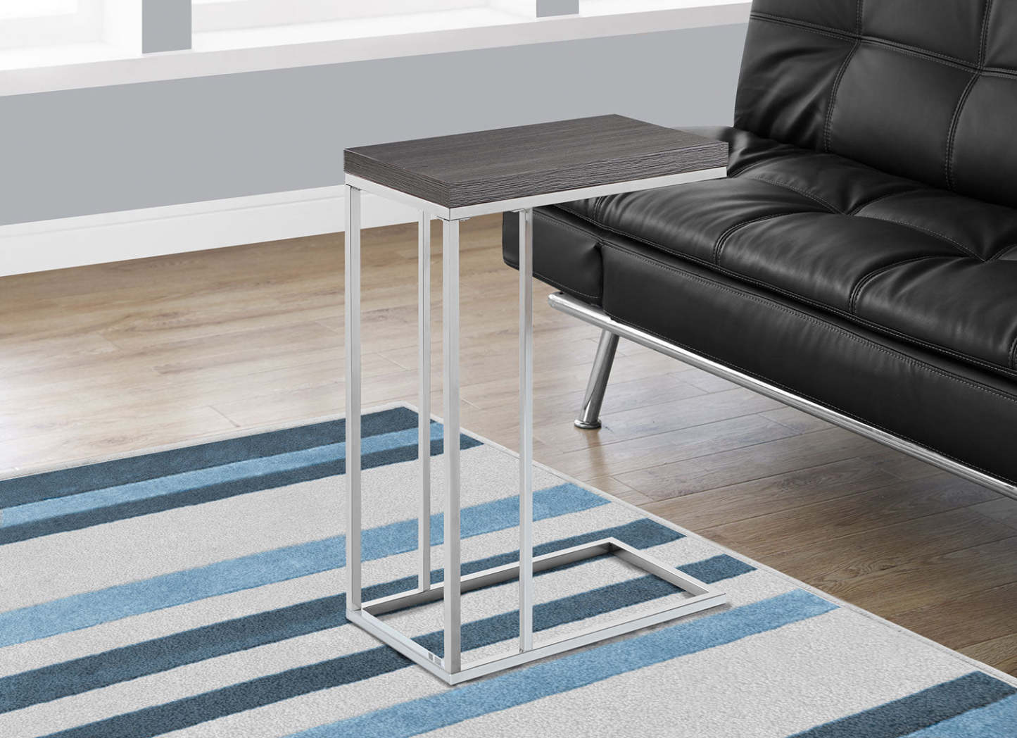 Arroh 18 C-Shape Accent Table - Grey &amp; Chrome|Table d'appoint Arroh de 18 po en forme de C - gris et chrome