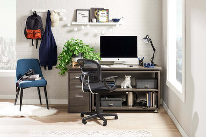 Bureau d'angle pliable Oliver 60 avec rangement et ports USB - Gris|Bureau en coin pliable Oliver de 60 po avec rangement et ports USB - gris