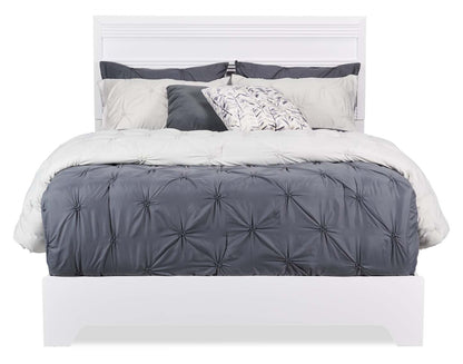 Olivia 6pc Bedroom Set with Bed, Dresser, Mirror & Nightstand, Made in Canada, White - Queen Size | Ensemble de chambre à coucher Olivia 6 pièces fabriqué au Canada avec lit, commode, miroir et table de nuit, blanc - format grand lit