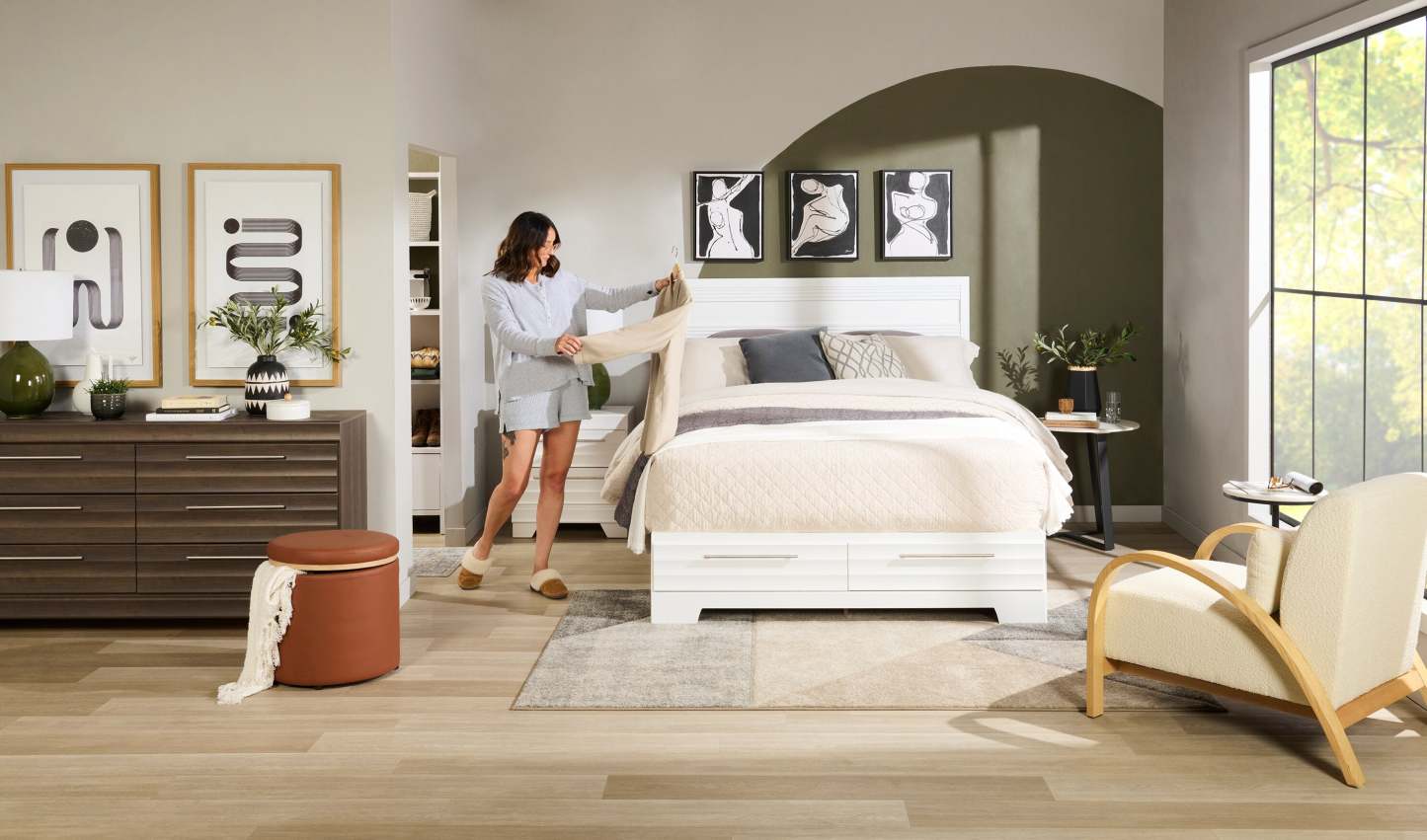 Lit plateforme de rangement Olivia fabriqué au Canada avec tête de lit et cadre de lit, blanc - format grand lit | Lit rangement plateforme Olivia avec tête de lit et cadre, fabriqué au Canada, blanc - Queen Size