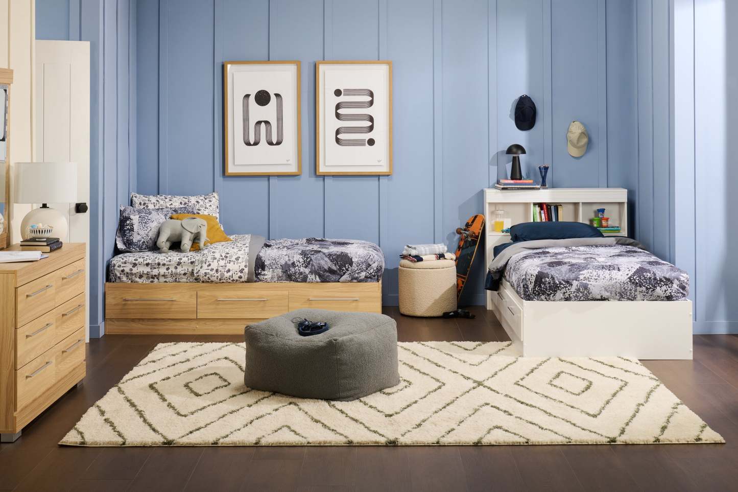 Ensemble de lit Riley Mates avec tête de lit bibliothèque pour enfants, fabriqué au Canada, blanc - taille simple | Lit matelot Riley avec ensemble de tête de lit bibliothèque pour enfants, fabriqué au Canada, blanc - format lit simple