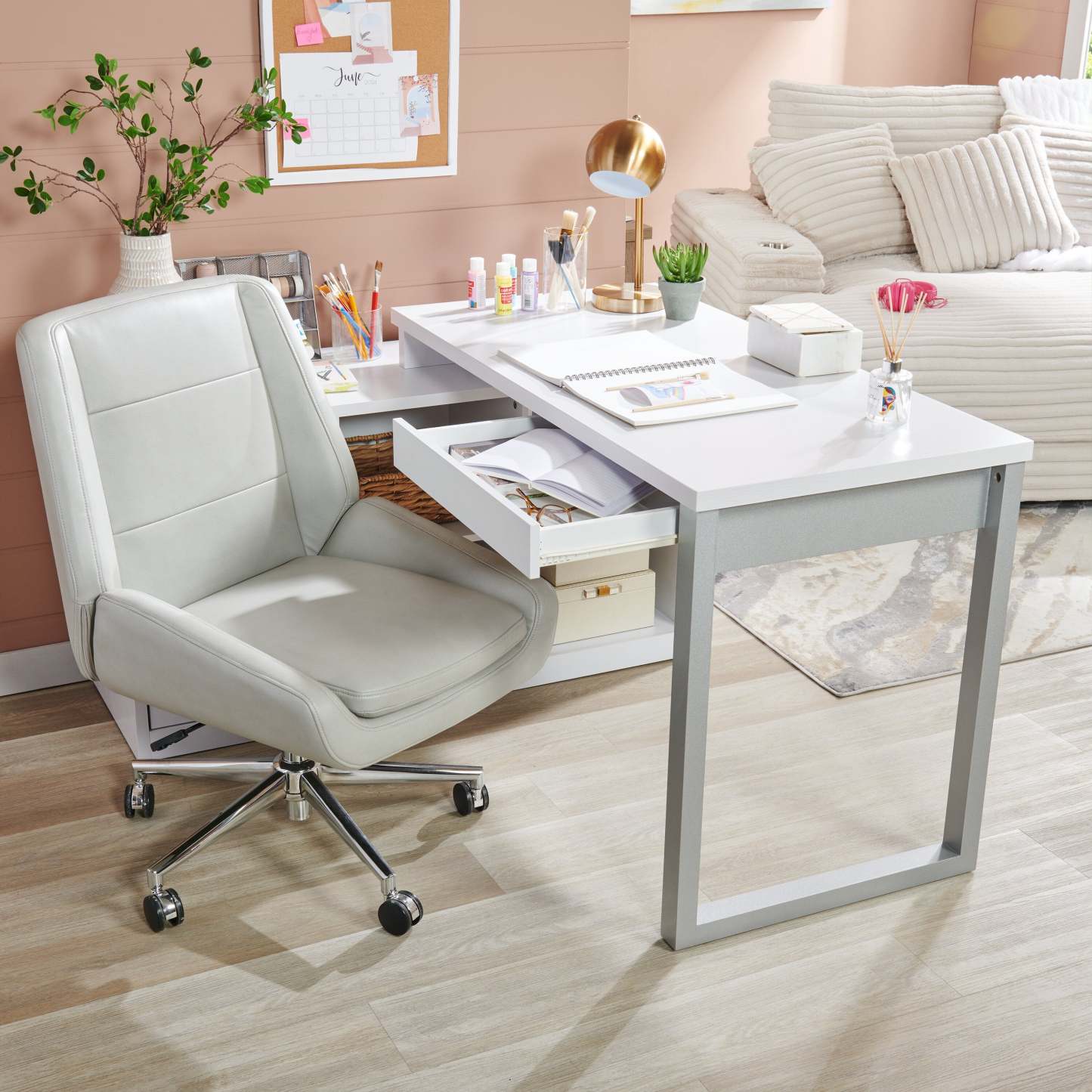 Bureau d'angle réversible Owen 55 avec 4 tiroirs et compartiments - Blanc|Bureau en coin réversible Owen de 55 po à 4 tiroirs et compartiments - blanc