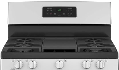 Cuisinière à gaz GE de 5 pi³ avec nettoyage à la vapeur et 5 brûleurs - acier inoxydable - JCGBS66SEKSS | GE 5 Cu. Ft. Gas Range with Steam Clean and 5 Burners - Stainless Steel - JCGBS66SE…