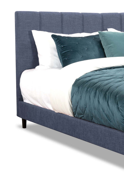 Paseo Upholstered Platform Bed in Navy Fabric - King Size | Lit plateforme rembourré Paseo en tissu bleu marine - format très grand lit