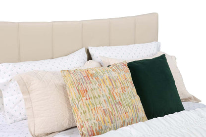 Lit plateforme Paseo en tissu de cuir végétalien taupe - Queen Size | Lit plateforme rembourré Paseo en tissu de cuir végétalien taupe - format grand lit