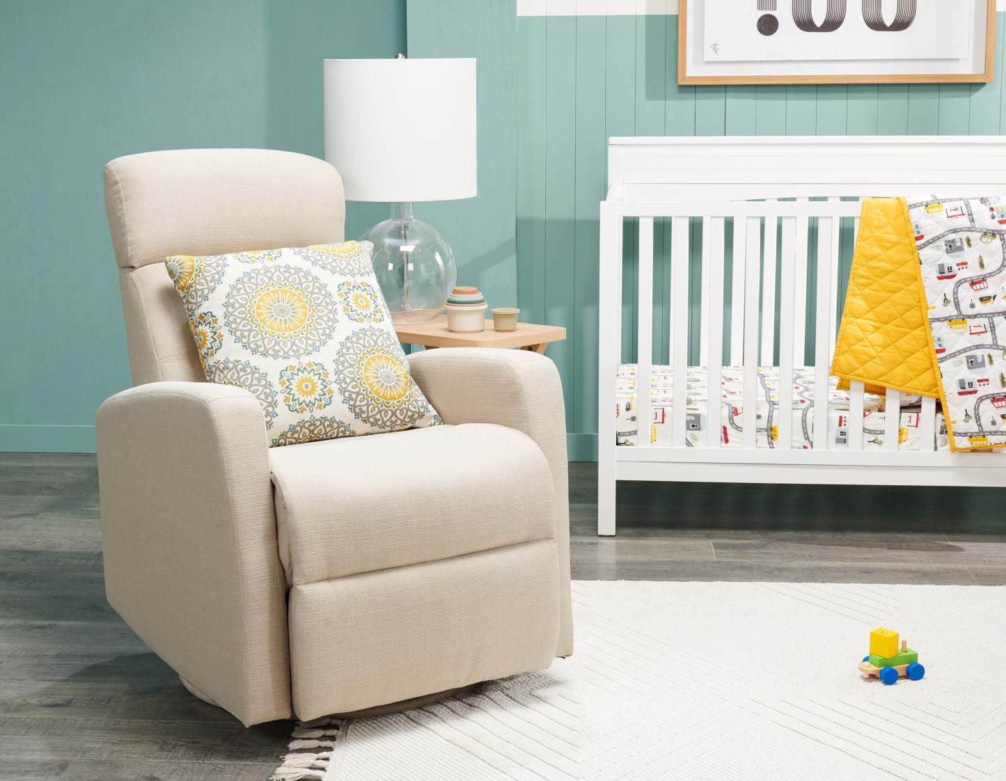 Fauteuil inclinable et berçant pivotant en tissu d'apparence lin Penny 29.1 - Taupe | Fauteuil berçant, pivotant et inclinable Penny de 29,1 po en tissu d'apparence lin - taupe