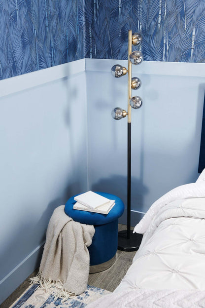 Pouf de rangement Phebe de 16,5 po avec base à bordures argentées - bleu marine