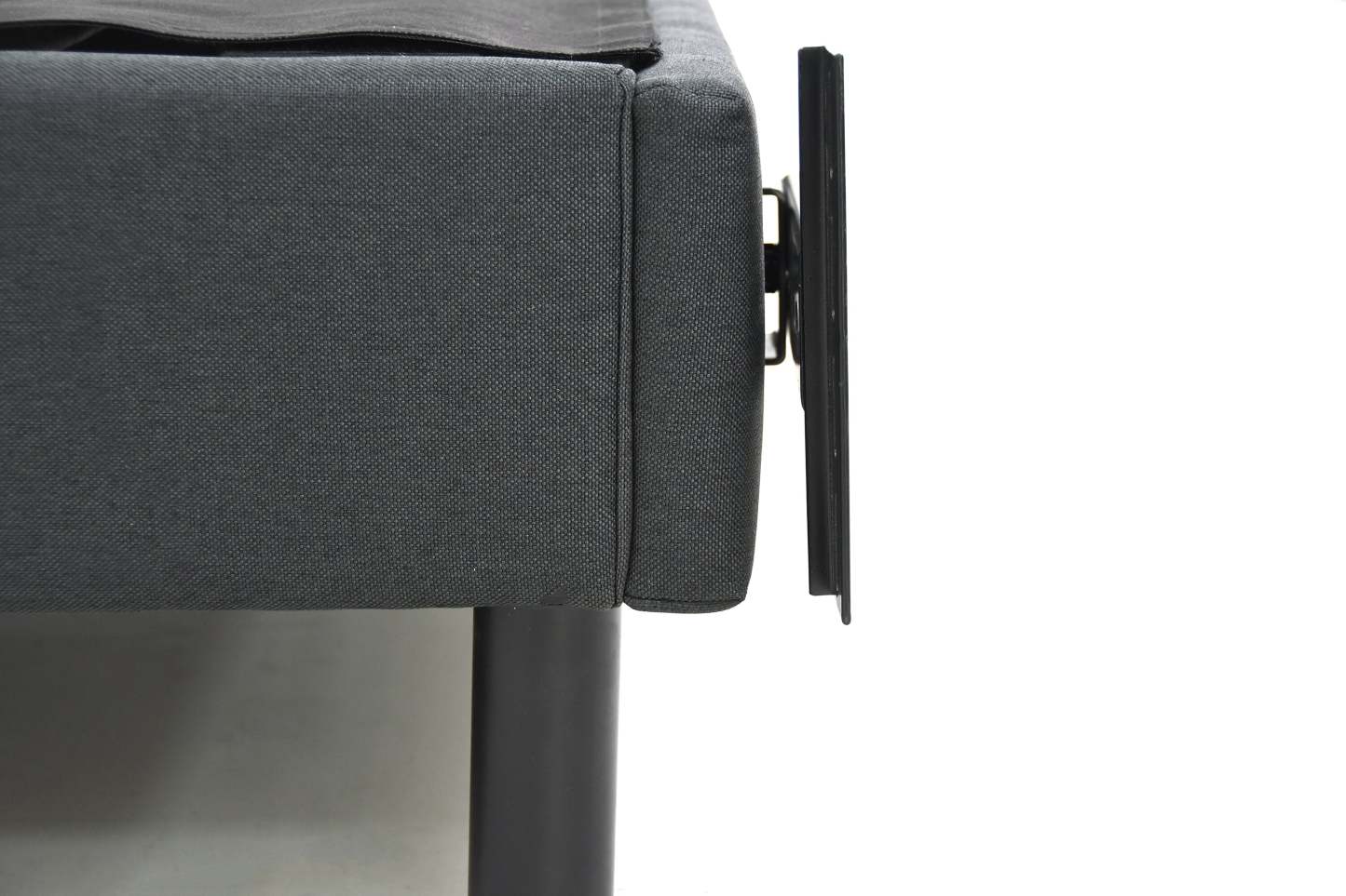 Sealy® Essentials King Platform Base|Base plateforme Essentials de Sealy pour très grand lit