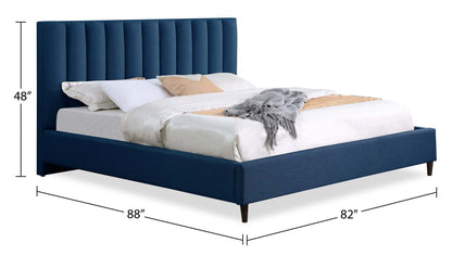 Kort &amp; Co. Lit plateforme rembourré Rain en tissu bleu, capitonné - King Size | Lit plateforme rembourré Rain de Kort &amp; Co. en tissu bleu capitonné - format très grand lit