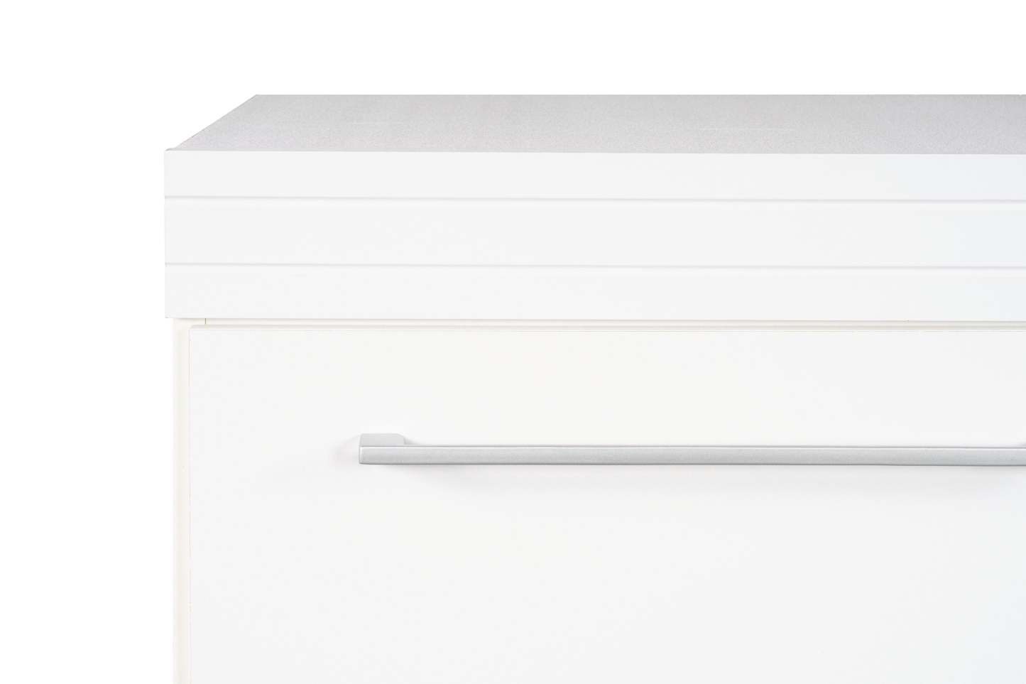 Commode à 6 tiroirs pour chambre à coucher Riley, 49 L x 31 H, fabriquée au Canada - Blanc | Commode de chambre à coucher Riley de 49 po (L) x 31 po (H) à 6 tiroirs, fabriquée au Canada - blanche