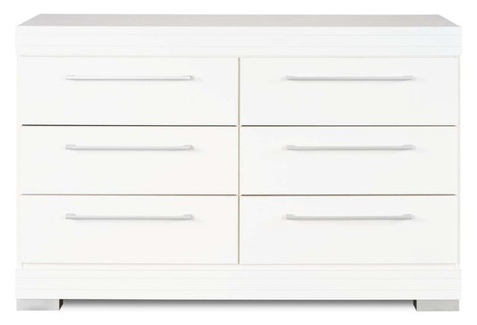 Commode à 6 tiroirs pour chambre à coucher Riley, 49 L x 31 H, fabriquée au Canada - Blanc | Commode de chambre à coucher Riley de 49 po (L) x 31 po (H) à 6 tiroirs, fabriquée au Canada - blanche