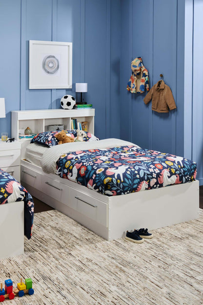 Ensemble de lit Riley Mates avec tête de lit bibliothèque pour enfants, fabriqué au Canada, blanc - taille simple | Lit matelot Riley avec ensemble de tête de lit bibliothèque pour enfants, fabriqué au Canada, blanc - format lit simple