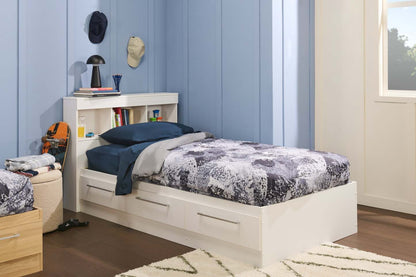 Ensemble de lit Riley Mates avec tête de lit bibliothèque pour enfants, fabriqué au Canada, blanc - taille simple | Lit matelot Riley avec ensemble de tête de lit bibliothèque pour enfants, fabriqué au Canada, blanc - format lit simple