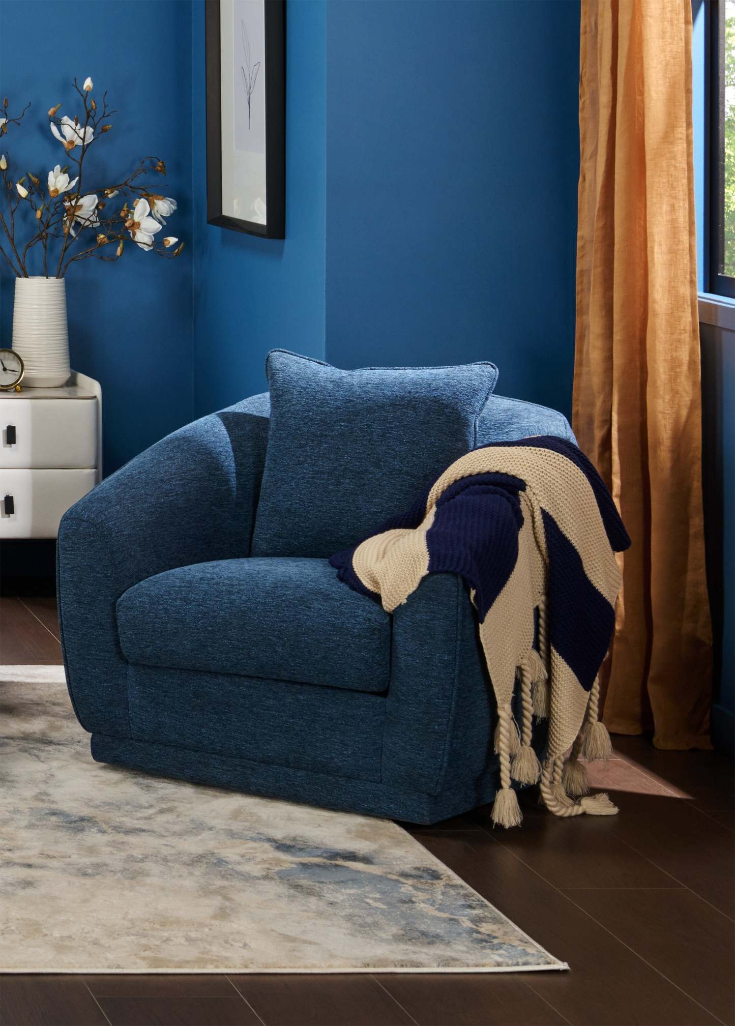 Fauteuil d'appoint pivotant en tissu chenille Rio 34,5 - Bleu | Fauteuil d'appoint pivotant Rio de 34,5 po en tissu chenille - bleu