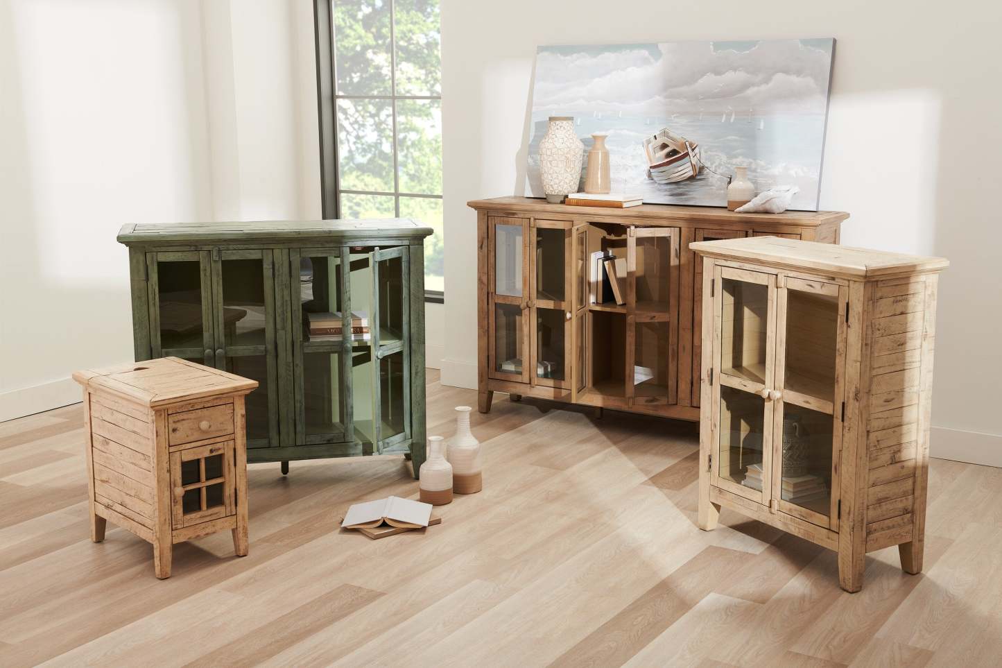 Rocco 16 Chairside Table avec USB - Crème|Table de fauteuil Rocco de 16 po avec USB - crème