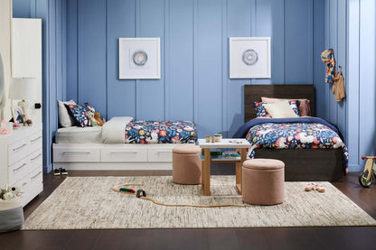 Lit Mates Riley avec rangement à 3 tiroirs pour enfants, fabriqué au Canada, blanc - taille simple | Lit matelot Riley avec 3 tiroirs de rangement pour enfants, fabriqué au Canada, blanc - format lit simple