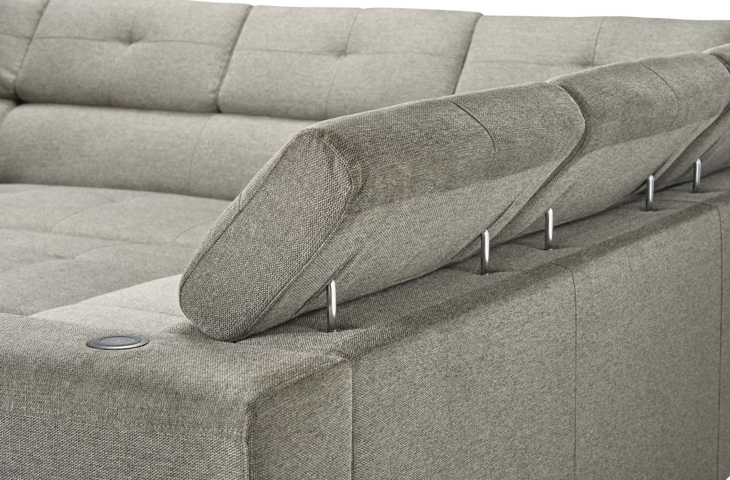 Savvy 3-Piece Left-Facing Linen-Look Fabric Sleeper Sectional with Storage Chaise and Adjustable Headrests - Grey | Sofa-lit sectionnel de gauche Savvy 3 pièces en tissu d’apparence lin avec fauteuil long de rangement et appuie-têtes réglables - gris