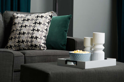 Made in Canada Sawyer 57 Linen-Look Fabric Loveseat with Reversible Cushions and Accent Pillows - Charcoal Grey | Causeuse Sawyer de 57 po fabriquée au Canada en tissu d’apparence lin avec coussins réversibles et coussins décoratifs - gris anthracite