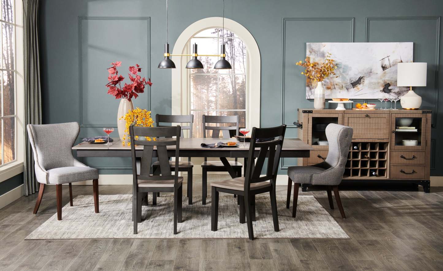 Chaise de salle à manger à dossier à oreilles Shea avec tissu d'apparence lin, Bois - Gris | Chaise de salle à manger Shea à oreilles en tissu d'apparence lin et en bois - grise