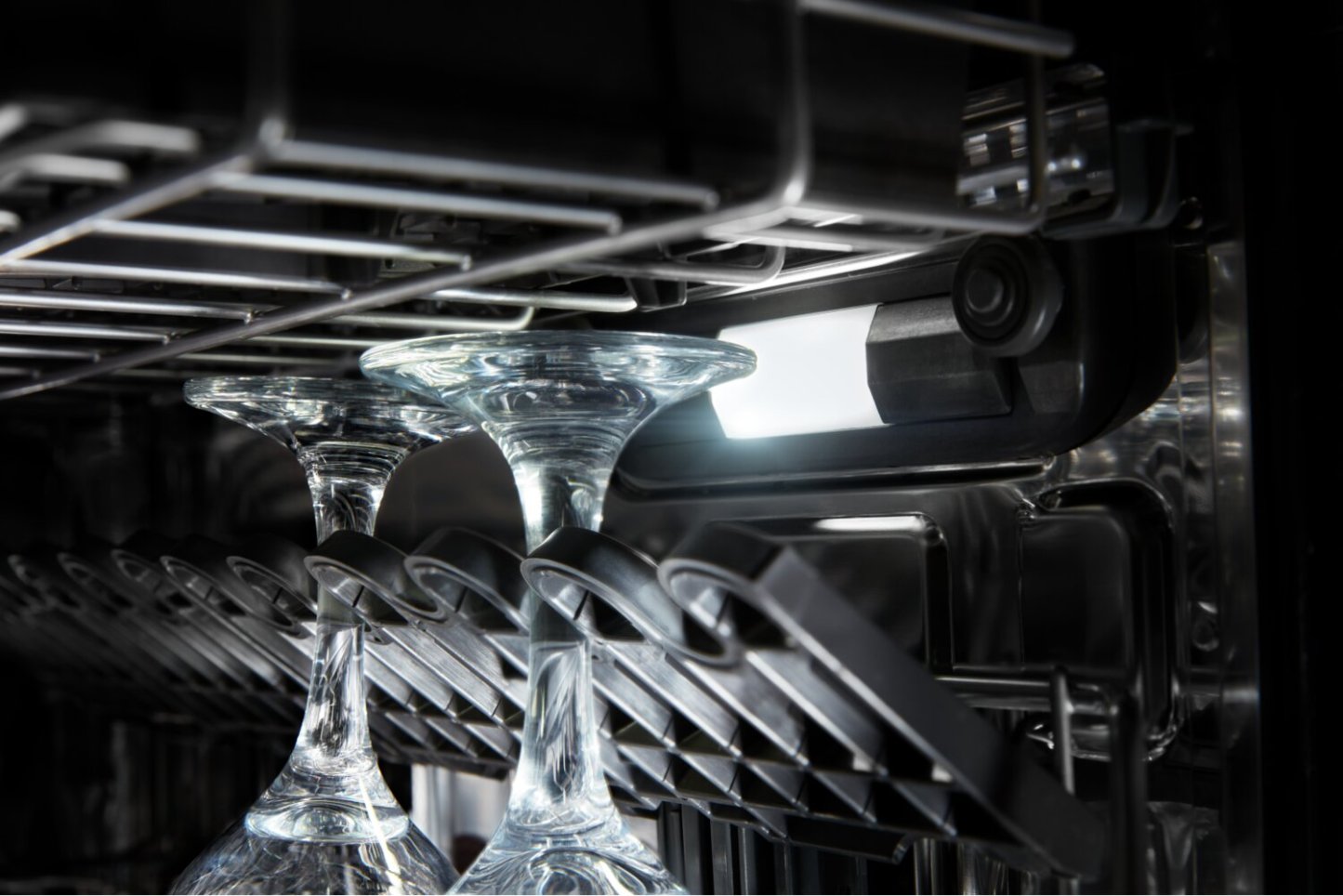 Lave-vaisselle encastré KitchenAid de 24 po et de 39 dBA avec commandes sur le dessus - acier inoxydable avec finition PrintShield™ - K…