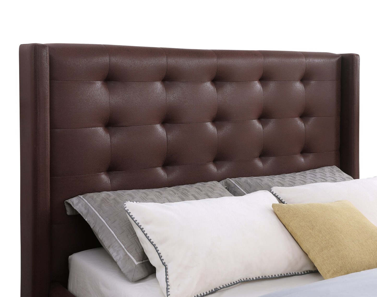 Lit plateforme rembourré Hugo en tissu de cuir végétalien marron, capitonné - Queen Size | Lit plateforme rembourré Hugo en tissu de cuir végétalien brun avec capitonnage - format grand lit