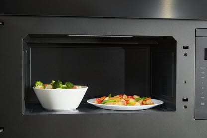 Four à micro-ondes à hotte intégrée KitchenAid de 1,1 pi³ à installation affleurée avec cuisson à 900 Watts - Acier inoxydable noir - YKM… | KitchenAid 1.1 Cu. Ft. Flush Over-the-Range Microwave with 900 Watts Cooking - Black Stainless - YKM…