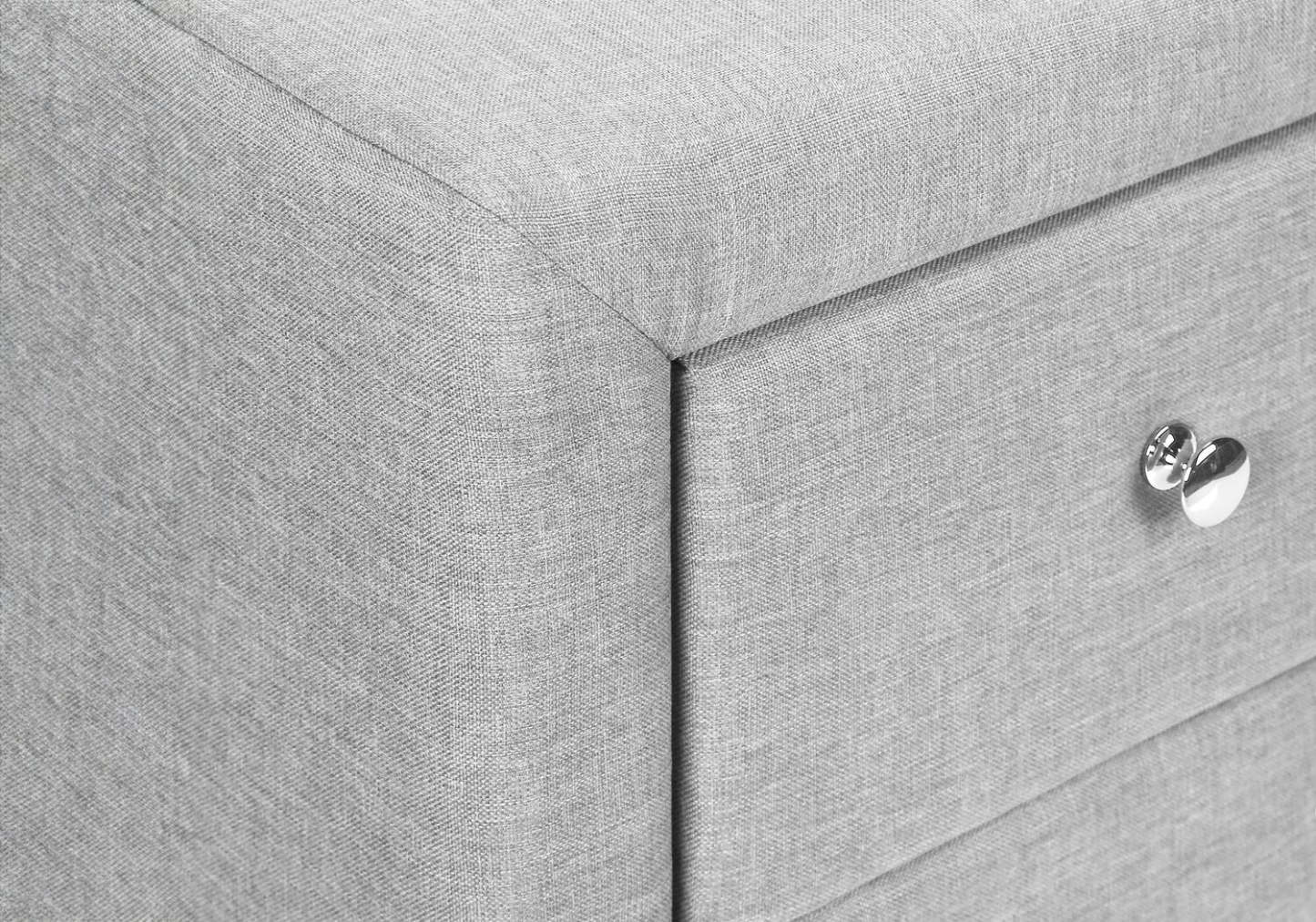 Table de nuit rembourrée à 2 tiroirs Zara, 20,5 L x 20,75 H - Gris | Table de nuit rembourrée Zara de 20,5 po (l) x 20,75 po (H) à 2 tiroirs - grise