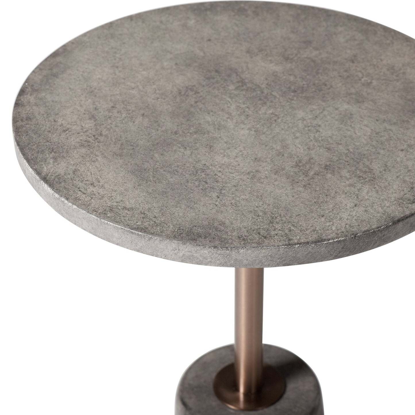 Rosalee 18 Accent Table - Grey Cement Top &amp; Base|Table d'appoint Rosalee de 18 po - dessus et base en ciment gris