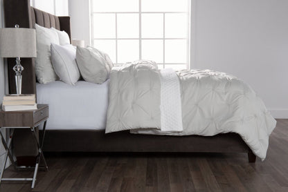 Brianna Light Grey 3-Piece King Comforter Set|Ensemble d'édredon Brianna 3 pièces gris clair pour très grand lit|BRILG3KG