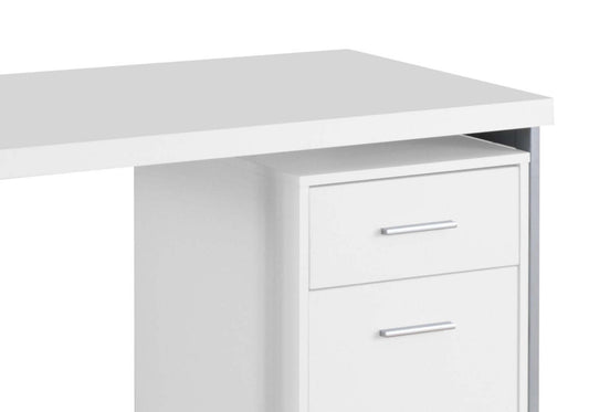 Lindsay 47.25 Office Desk with 2-Drawers - White|Bureau Lindsay de 47,25 po à 2 tiroirs - blanc