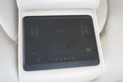 Elite 74 Genuine Leather Massage Power Reclining Loveseat with Immersive Audio and Power Headrests - Putty | Causeuse de massage à inclinaison électrique Elite de 74 po en cuir véritable avec son immersif et appuie-têtes électriques - mastic