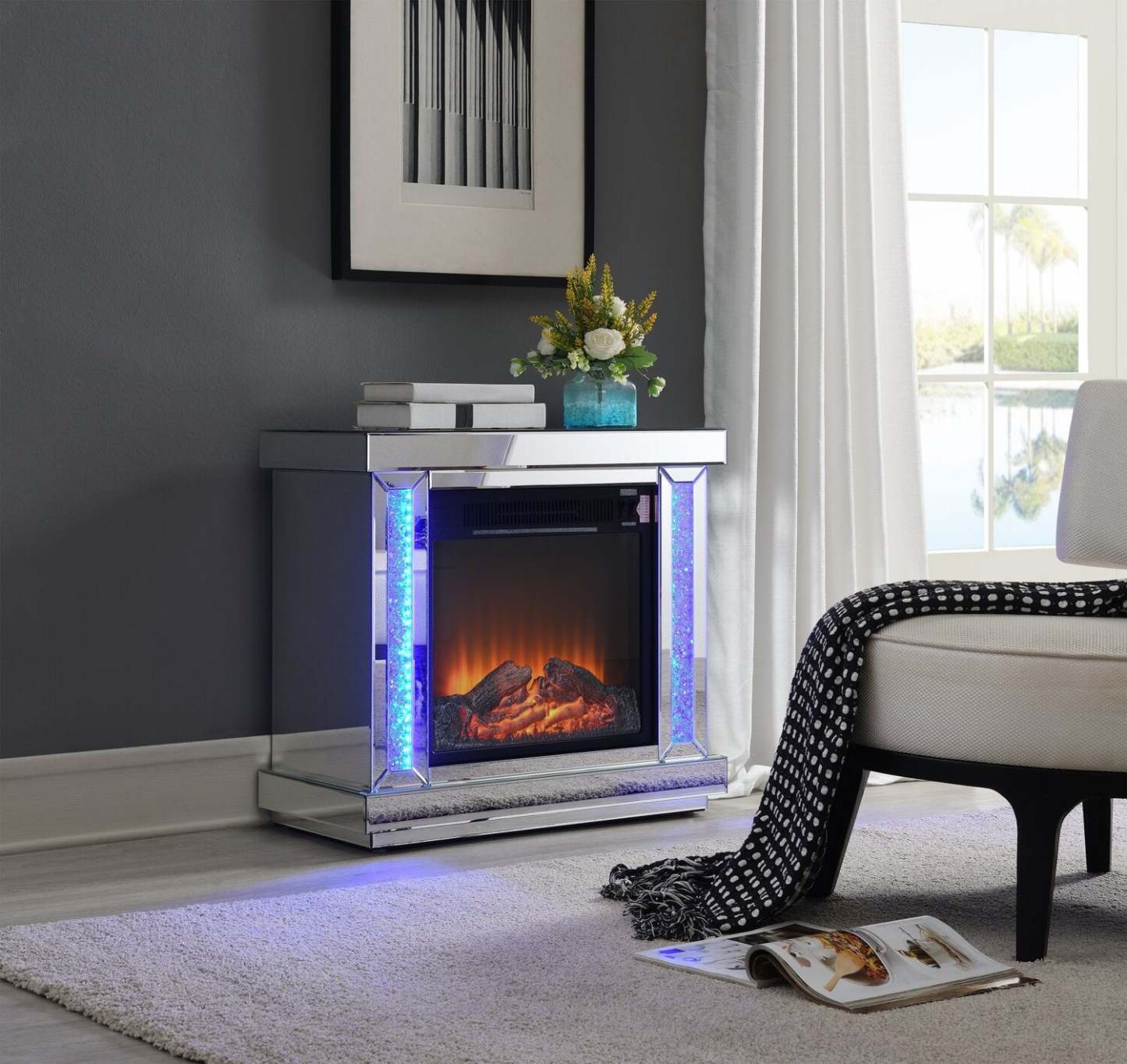 Cheminée Électrique LED Elsa 28.3 Glam - Argent et Verre|Foyer électrique somptueux à DEL Elsa de 28,3 po - argenté et verre