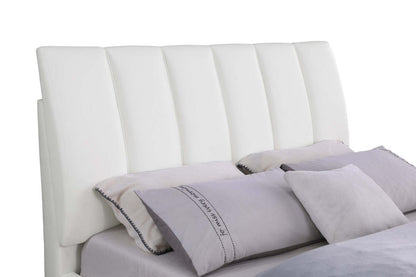 Lit plateforme rembourré Nova en tissu de cuir végétalien blanc - format très grand lit