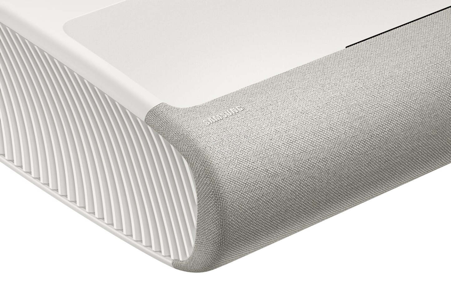 SAMSUNG The Premiere 4K Quantum HDR Dolby Atmos® Ultra Short Throw 2500 Lumen Projector (SP-LPU7DSAXXZC) | Projecteur à ultra-courte portée La Première de Samsung 4K de 2 500 lumens avec Quantum HDR et Dolby Atmos (SP-LPU7DSAXXZC)