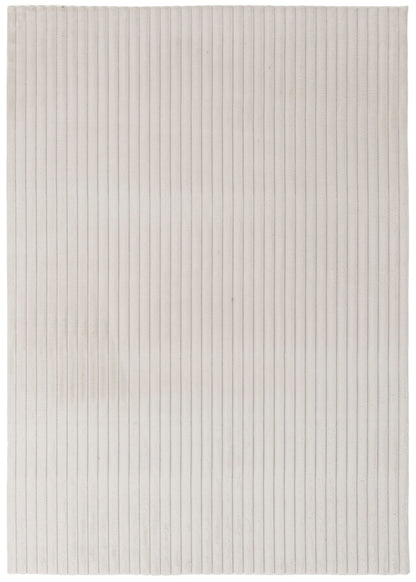 Tapis ivoire en fausse fourrure avec envers en mousse à mémoire de forme – 7' x 10' | Carpette Channel en fausse fourrure ivoire avec revers en mousse à mémoire de forme - 7 pi x 10 pi