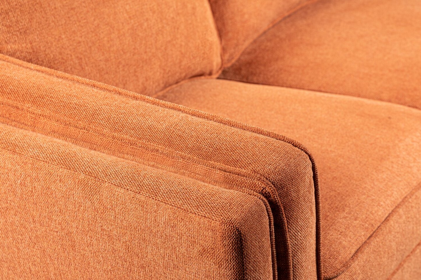 Sofa Kassia de Kort & Co. de 90,6 po en tissu d’apparence lin avec base et pattes en bois - orange