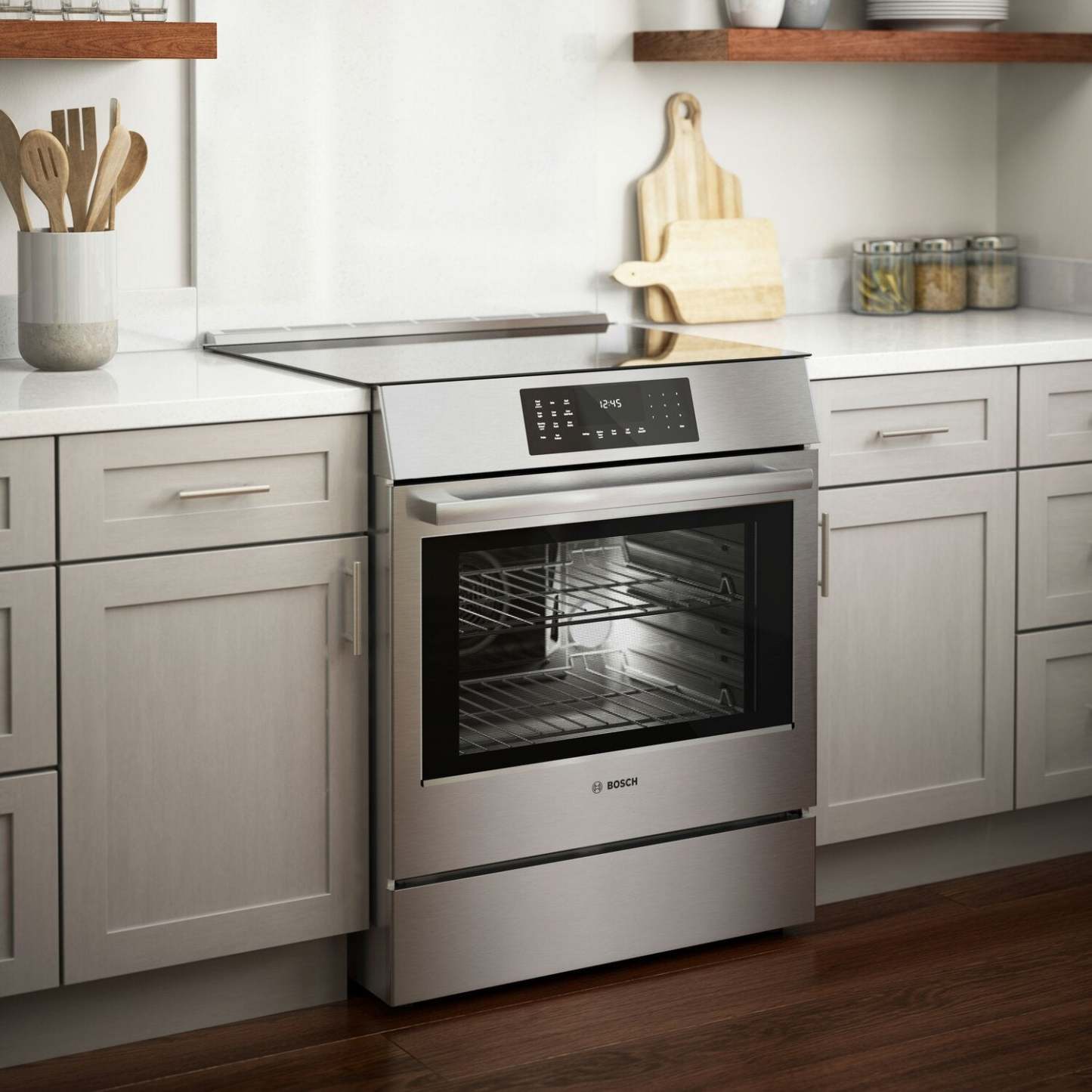 Cuisinière électrique Bosch de série 800 de 4,6 pi3 avec surface de cuisson à induction - HII8057C | HII8057C