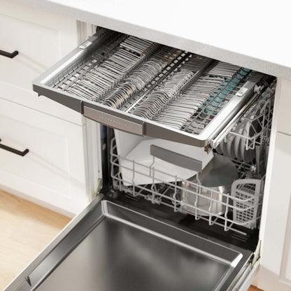 Bosch 800 Series 24'' Smart Dishwasher with Third Rack – Anti-Fingerprint Stainless Steel- SHP78DM5N | Lave-vaisselle intelligent Bosch de série 800 de 24 po avec 3e panier - acier inoxydable résistant aux traces de doigts - SHP78DM5N | SHP78DMN