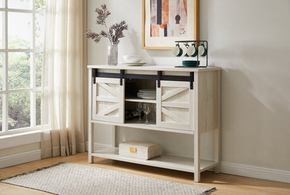 Corbin 47.25 Armoire d'appoint avec portes de grange coulissantes - Chêne blanc|Armoire décorative Corbin de 47,25 po avec portes de grange coulissantes - chêne blanc